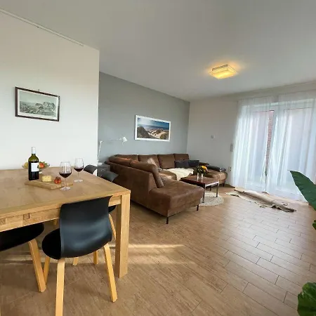 Haus-von-der-see-1 アパート *